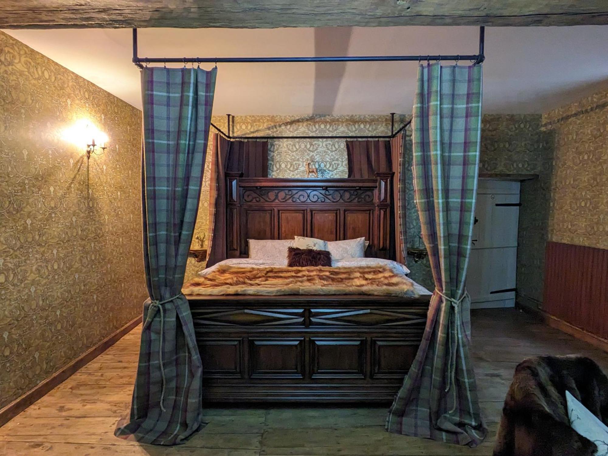 Chateau De Sauge Saivres Екстериор снимка